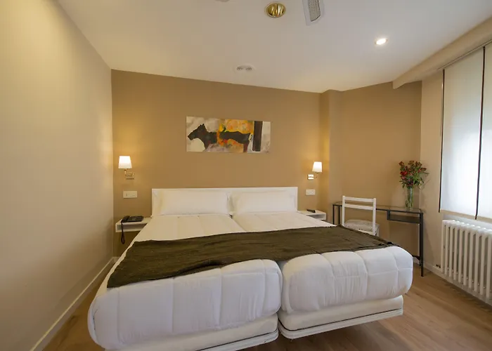 Mino Hotell